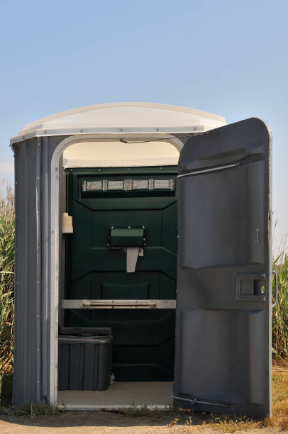 Best Portable toilet rental cost  in Salineville, OH